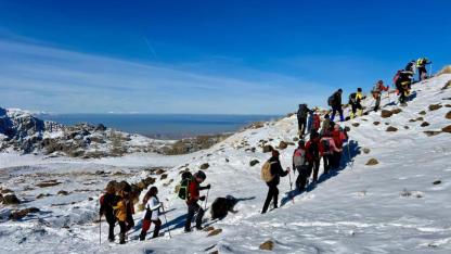 Vadi Doğa Sporları Kulübü zirve tırmanışında
