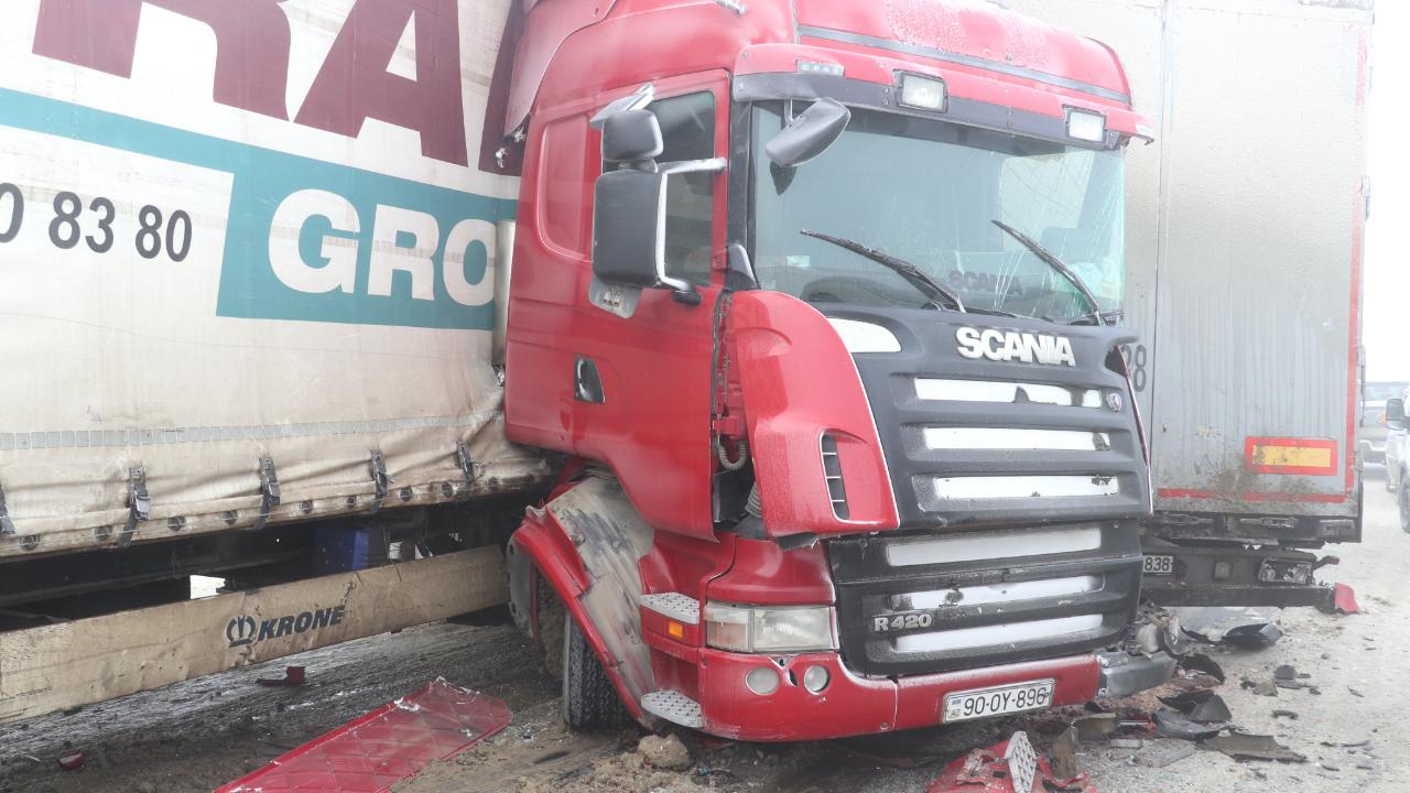 Vatandaşların kaş ve saçları kırağı tuttu