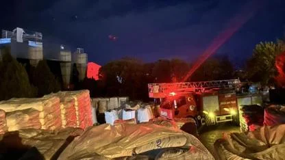 Yalıtım fabrikasında yangın çıktı