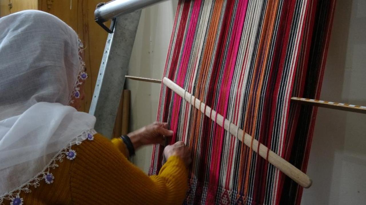 Yöresel cacım dokuma geleneği yaşatılıyor