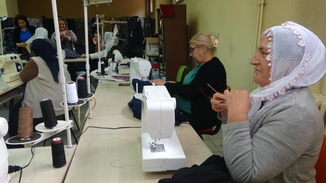 Yöresel değerler kadınların elinde yaşatılıyor