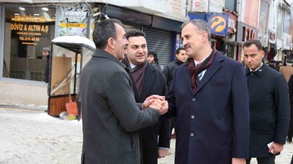 Ağrı Valisi Bozkurt’tan hastane ve esnaf ziyareti