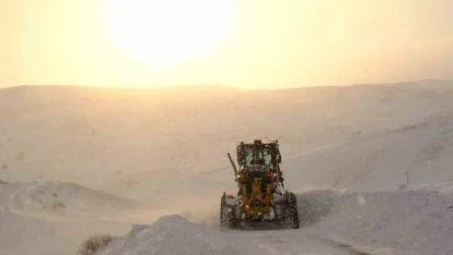 Ağrı’da kapalı köy yolları ulaşıma açılıyor