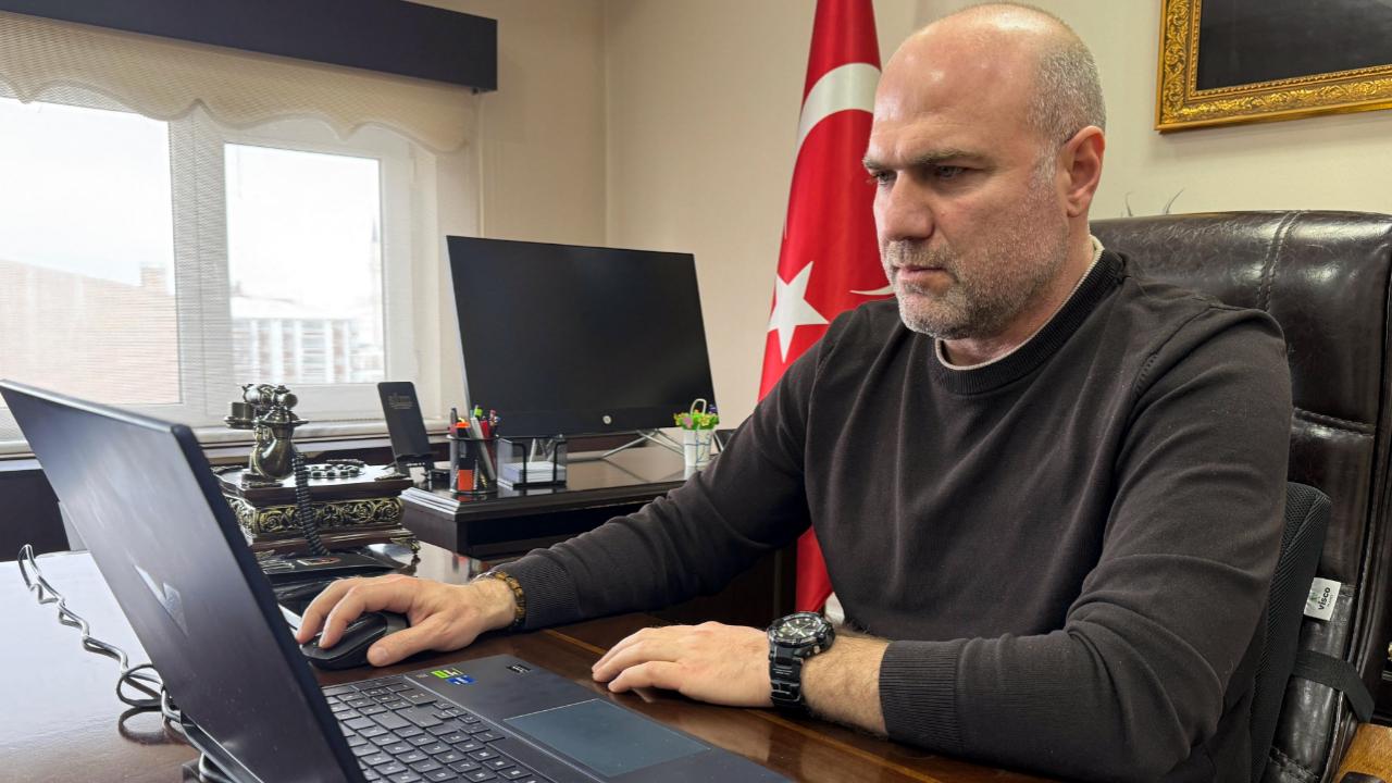 Ardahan İl Özel İdaresi Genel Sekreteri Emin, AA’nın “Yılın Kareleri” fotoğraflarını oyladı