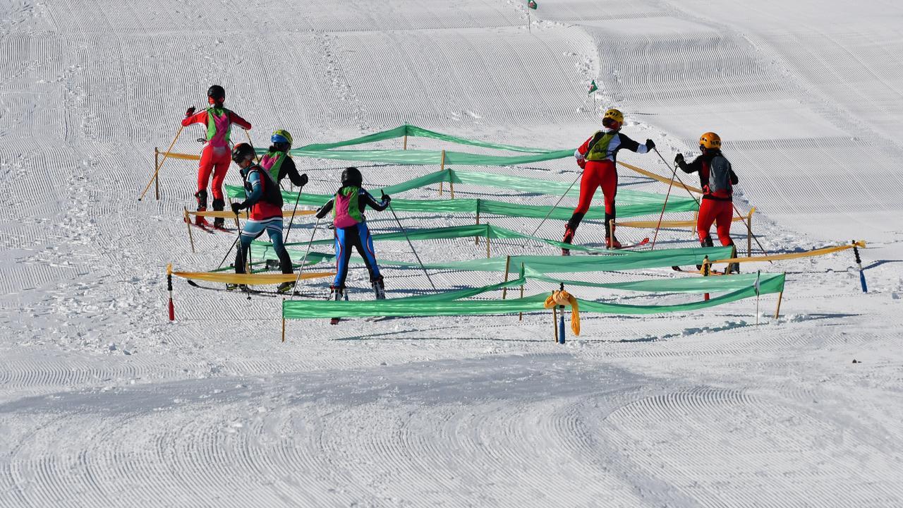 Dağ Kayağı Milli Takımı, Sarıkamış'ta yarışlara hazırlanıyor