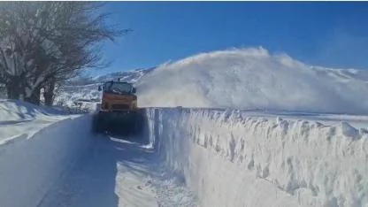 Ekiplerin karla mücadele çalışması sürüyor