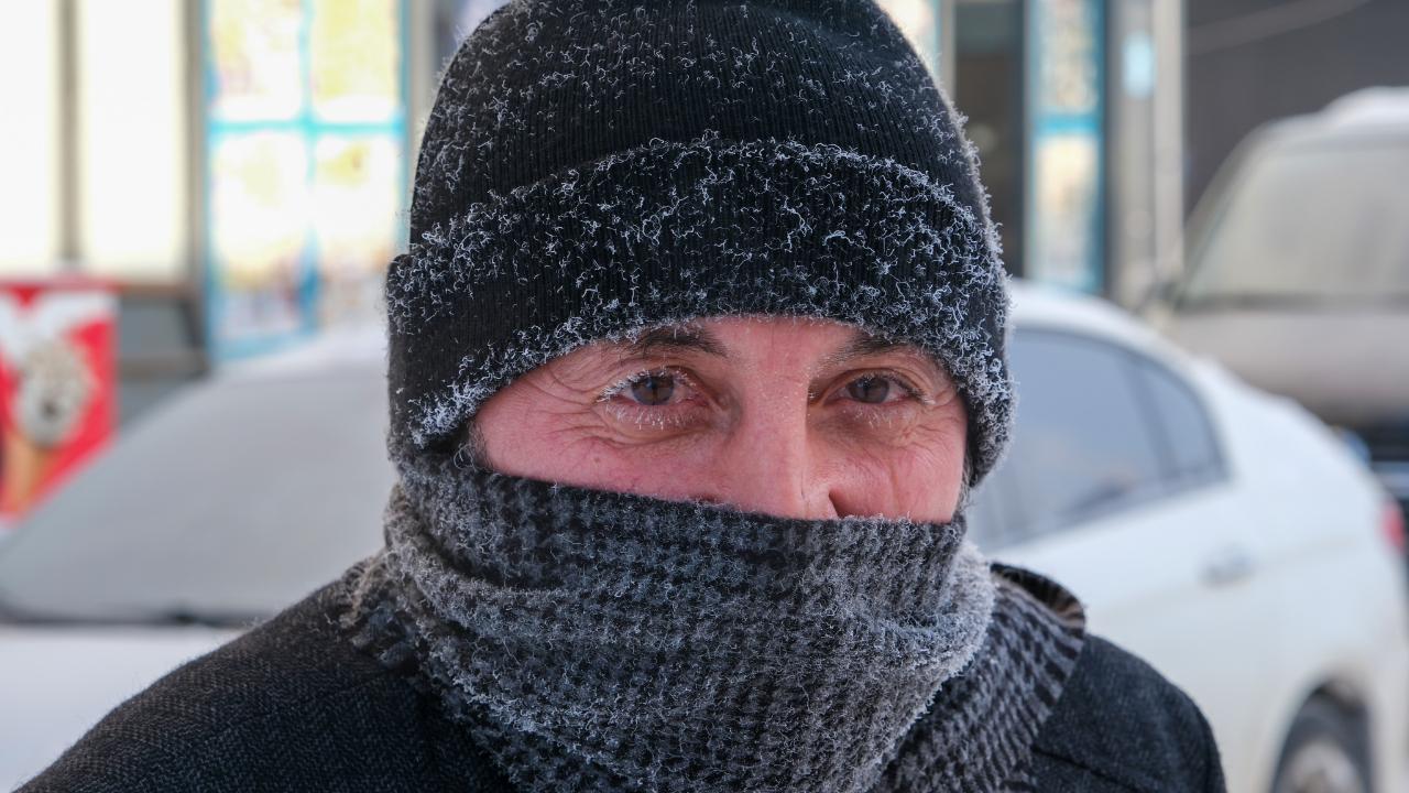 Göle eksi 39,7 dereceyle Türkiye'nin en soğuk yeri oldu