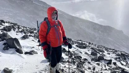 İzmirli dağcılar, Küçükağrı Dağı zirvesine ulaştı