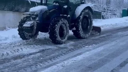 Kapanan yollarını kendi imkanları ile açtılar