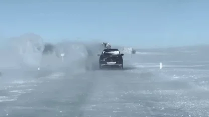 Karayazı’da kurdo fırtınası etkili oldu