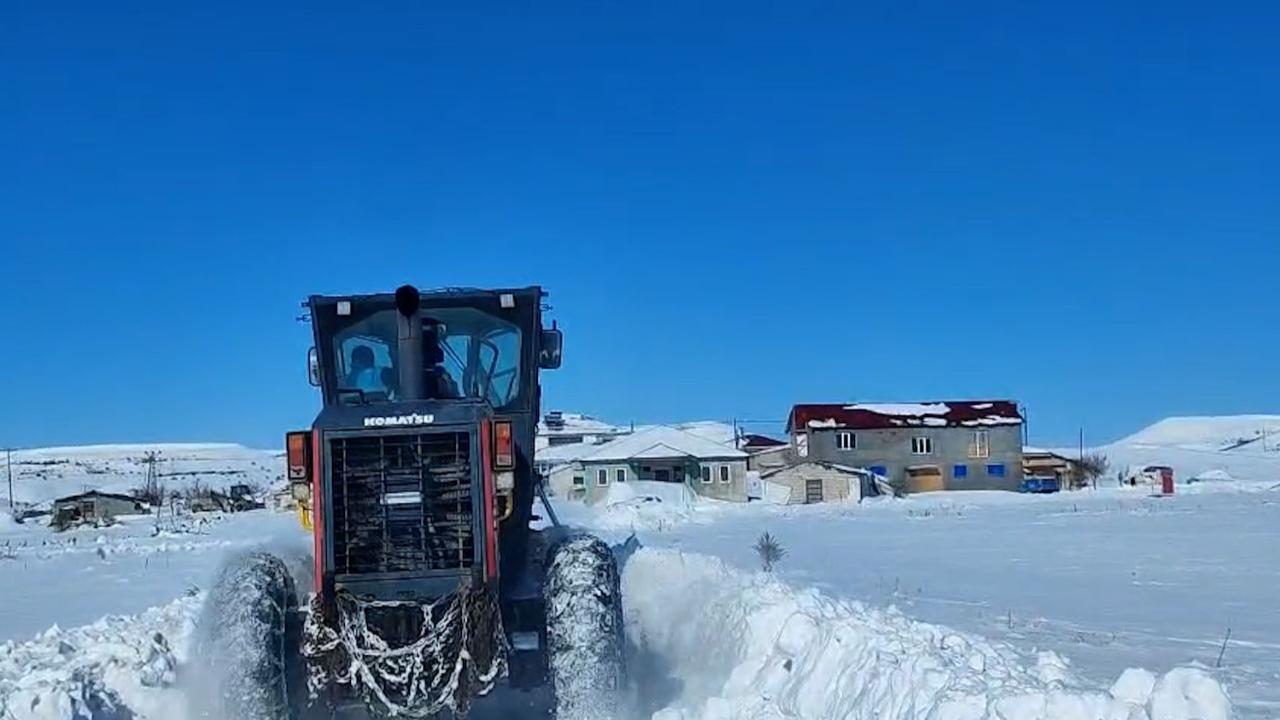 Kardan kapanan 176 mahalle yolu ulaşıma açıldı