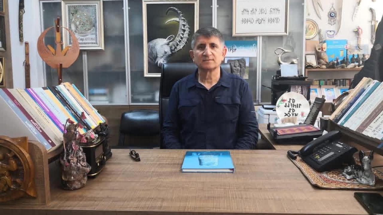 Karslı akademisyene “Yılın Bilim Adamı” ödülü