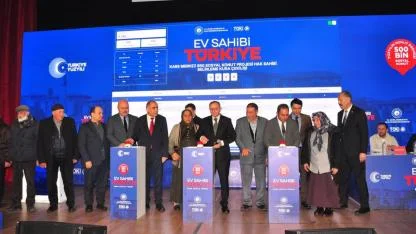 Kars'ta TOKİ kura heyecanı