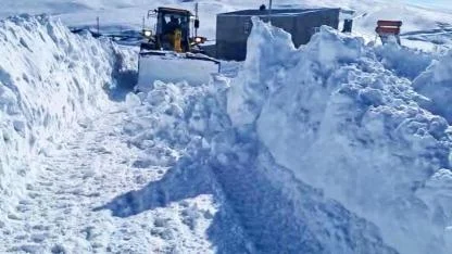 Kars’ta 18 köy yolu ulaşıma kapalı