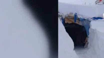 Kars’ta evlerine tünel açarak giriyorlar