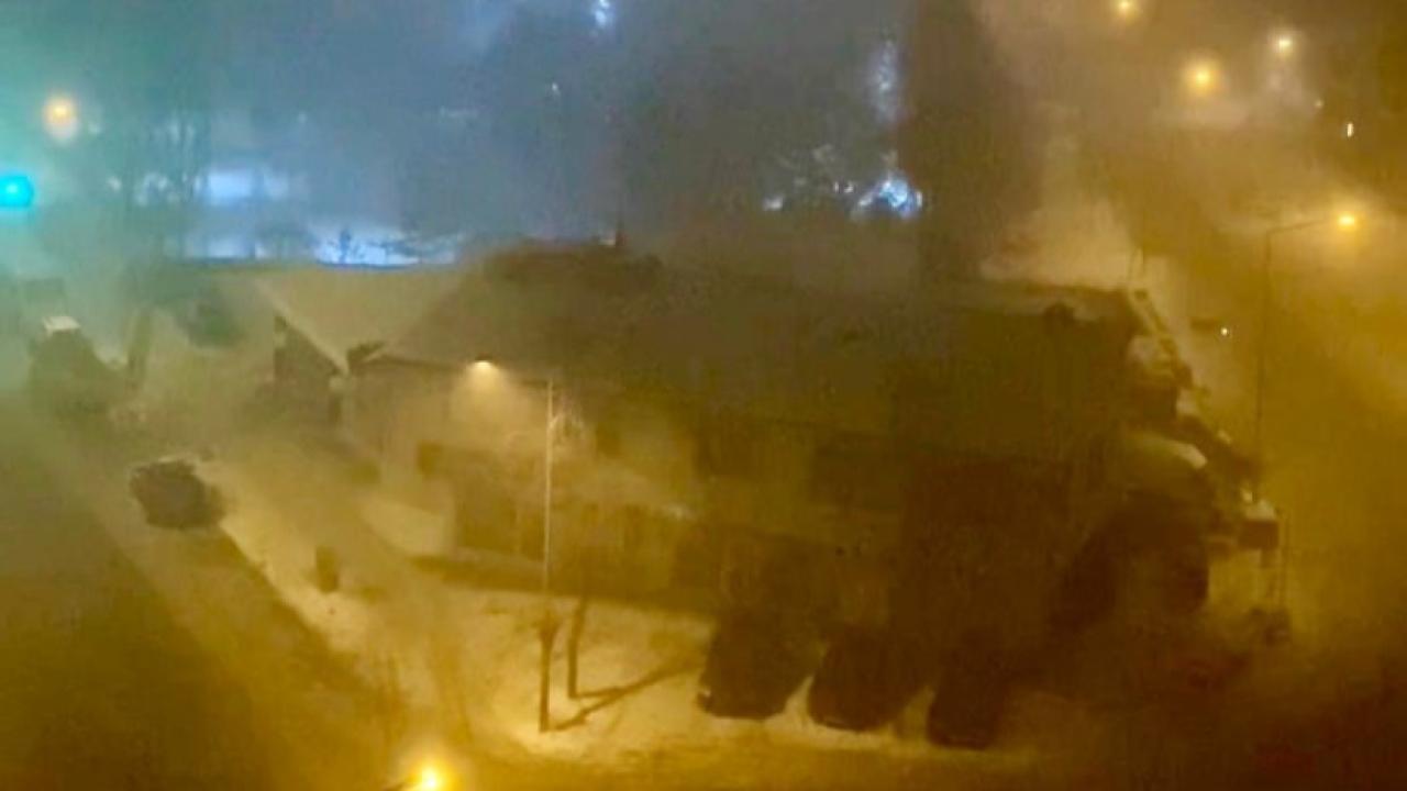 Kars’ta gece sisi trafiği olumsuz etkiledi