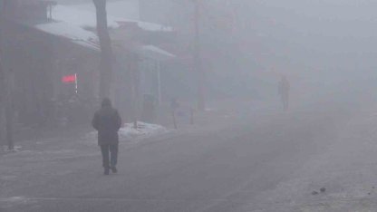 Kars’ta göz gözü görmüyor: Kent siste kayboldu