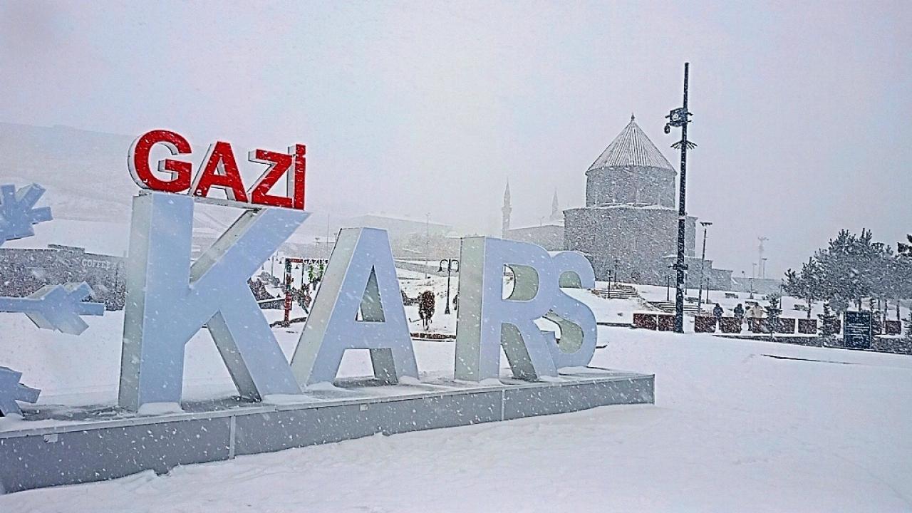 Kars’ta kar yağışı akşam saatlerinde devam edecek