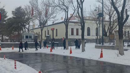 Kars’ta kar yağışı yeniden başladı