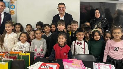 Kaymakam Daştan’dan minik öğrencilere karne sürprizi