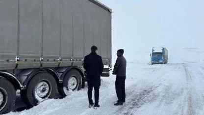 Kaymakam Tutal, geçici tır parkını inceledi