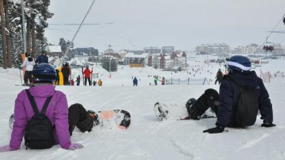 Kristal karın merkezi Sarıkamış’a kayakseverlerden yoğun ilgi