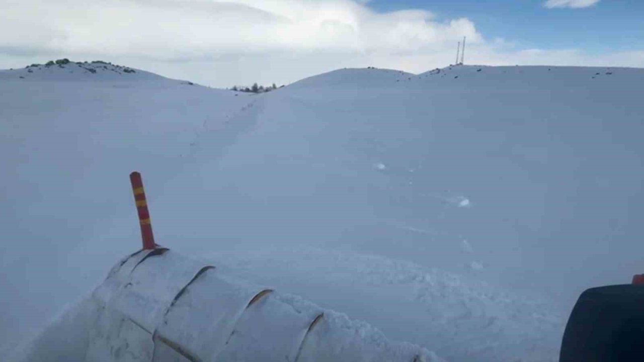 Patnos’ta kapanan köy yolları yeniden ulaşıma açılıyor