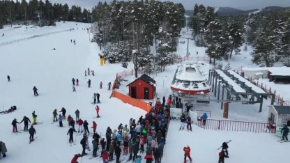 Sarıkamış’ta "Kristal" heyecan: Kayak sezonu zirve yapıyor