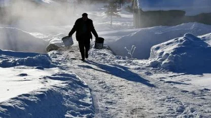 Sarıkamış'ta soğuk hava hayatı olumsuz etkiliyor