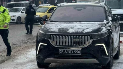 Tuzluca Belediye Başkanı’nın ABD plakalı aracı Iğdır’da tartışmaya neden oldu