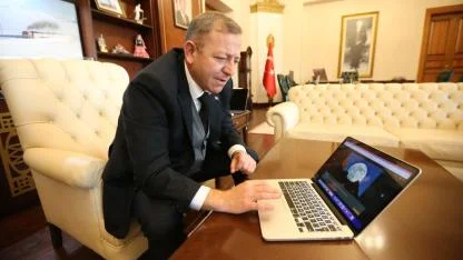 Vali Ziya Polat, AA'nın "Yılın Kareleri" oylamasına katıldı