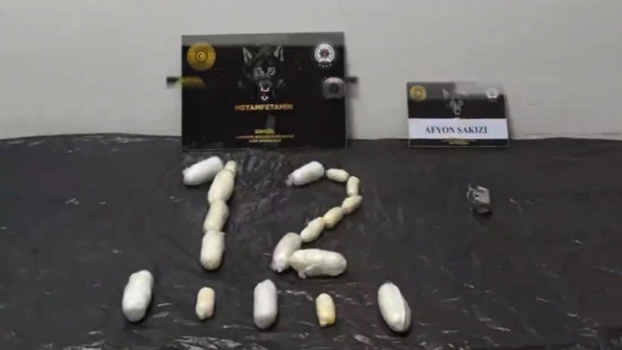 88 kapsül uyuşturucu yutan şüpheliler tutuklandı