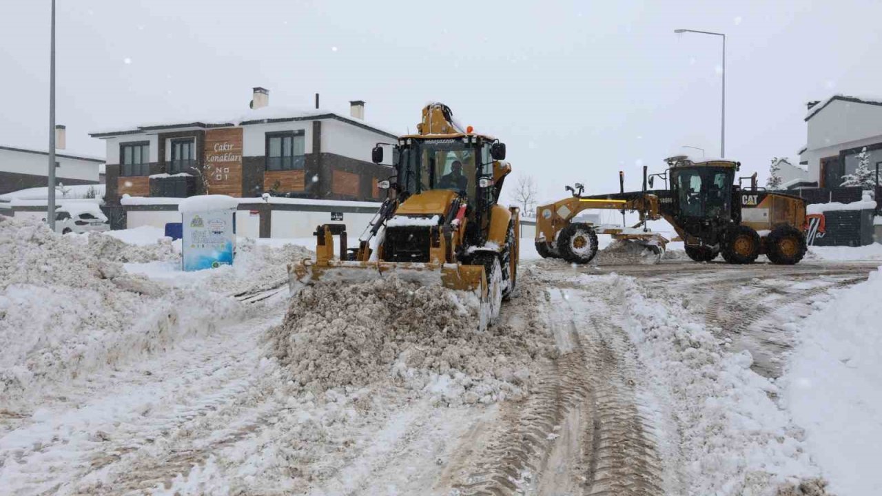 Aziziye’de karla mücadele seferberliği