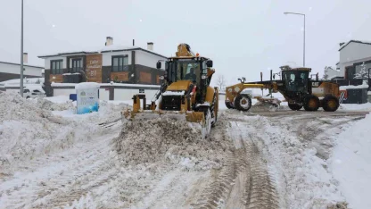 Aziziye’de karla mücadele seferberliği