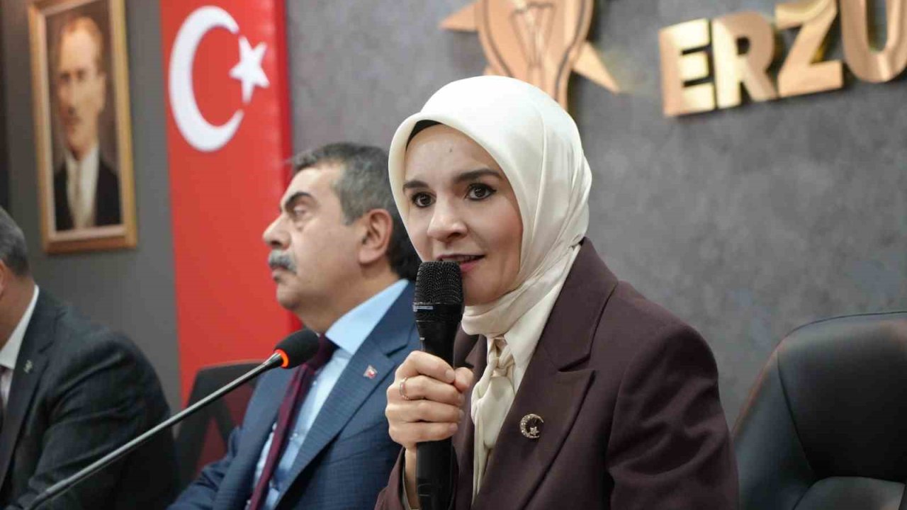 Bakan Göktaş: "Biz hiçbir zaman elimizi sahadan çekmedik, deprem turisti gibi oralara gitmiyoruz her zaman oradayız"