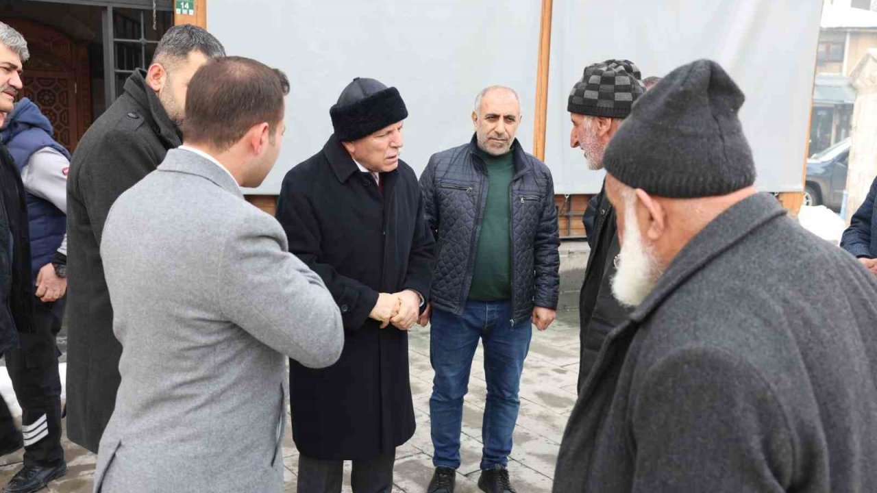 Başkan Sekmen: "Vatandaşımızın sıcak sohbetleri bizim için paha biçilemez"