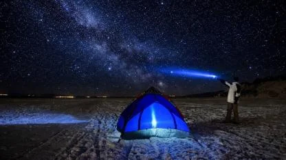 Çıldır Gölü’nde buz üstünde kamp keyfi