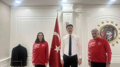 Digor Gençlik ve Spor Müdürü Bahattin İnce ve milli sporcu Tuğba Toptaş’tan, Kaymakam Kahraman’a ziyaret