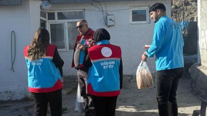 Digor’da 67 aileye sıcak yemek desteği