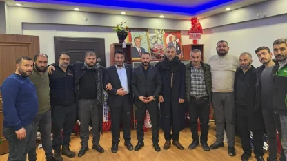 Erzurum Oto Tamir ve İmalatçıları Esnaf ve Sanatkârlar Odası’nda ziyaretçi yoğunluğu