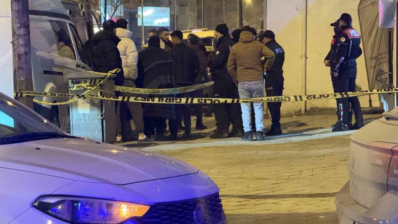 Iğdır’da iş merkezinde şüpheli ölüm