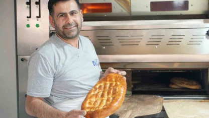 Iğdır’da ramazan pidesi kuyruğu