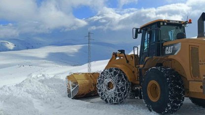 Iğdır’da ulaşıma kapanan 19 köy yolunda çalışmalar devam ediyor