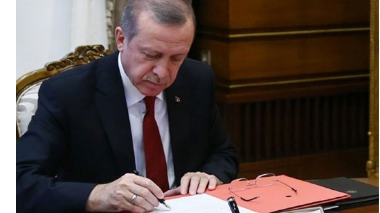 Kabinede iki isim değişti