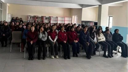 Kağızman’da öğrencilere erken yaşta evlilikle mücadele eğitimi