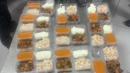 Kağızman’da sıcak yemek desteği sürüyor