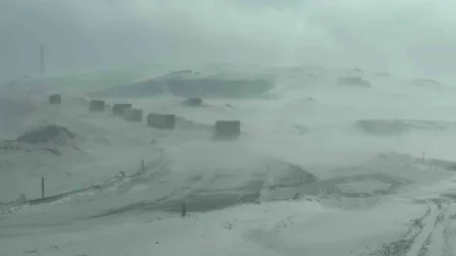 Kar ve tipi, Tendürek geçidini kapattı