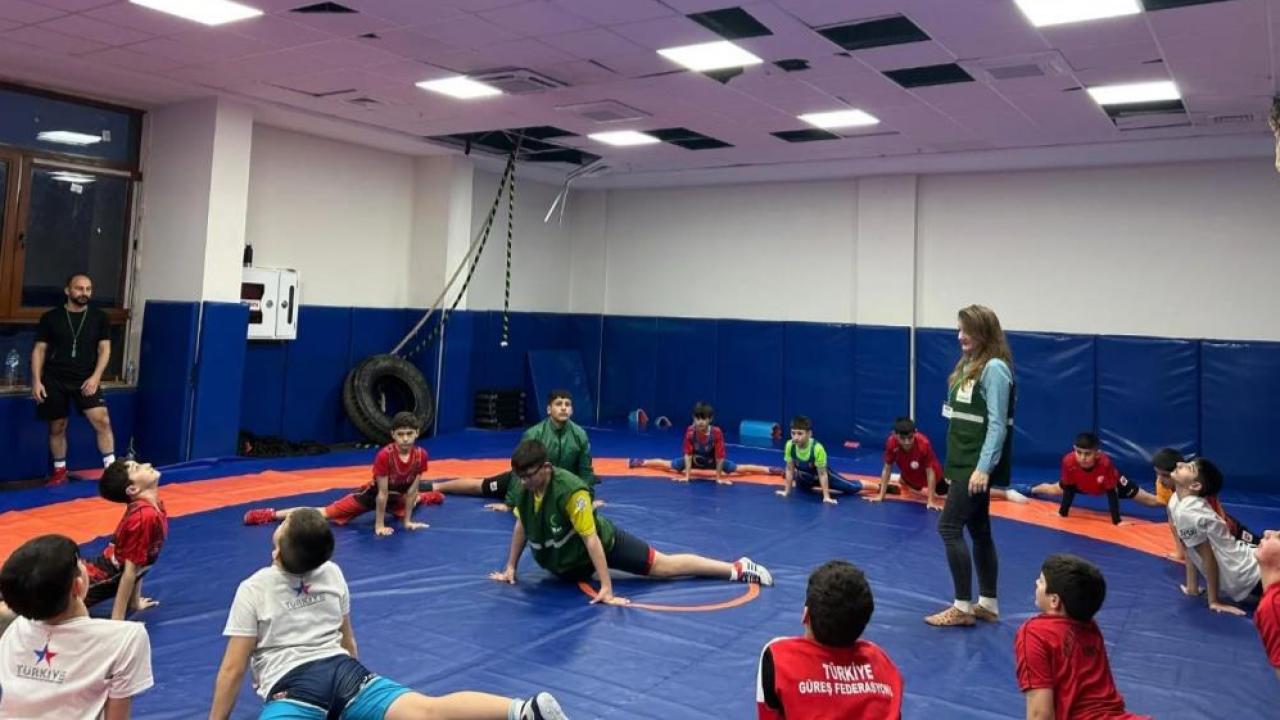 Kars Yeşilay’dan 2026 "Bağımsızlık Yılı"na anlamlı katkı