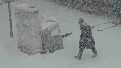 Kars’ta kar ve tipi geçit vermiyor: 52 köy yolu ulaşıma kapandı