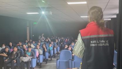 Kars’ta ortaokul öğrencilerine organik tarım eğitimi